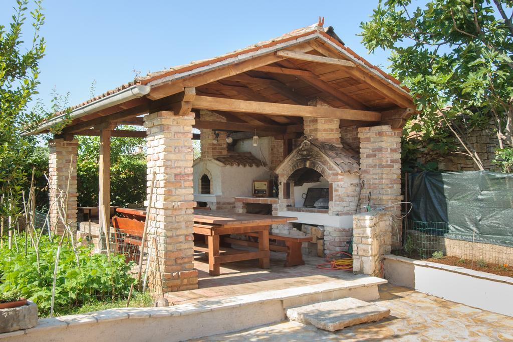 Apartment Borgo 8