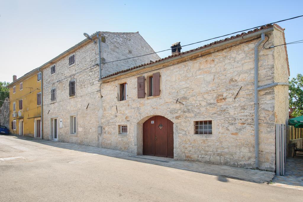 Borgo 8 Apartment *