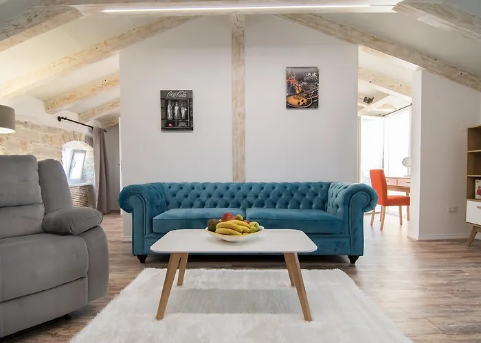 Apartments Borgo 8